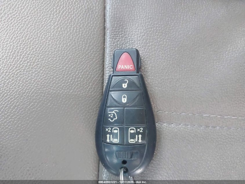 2013 Chrysler Town & Country Touring VIN: 2C4RC1BG1DR621418 Lot: 43931221