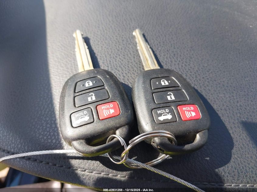 2015 Toyota Corolla Le VIN: 2T1BURHE4FC253046 Lot: 43931258