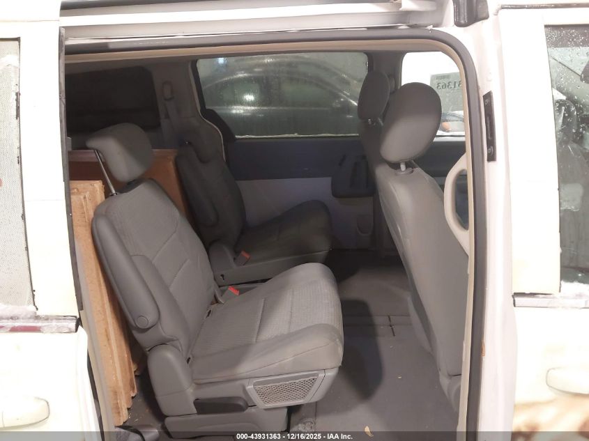 2008 Chrysler Town & Country Touring VIN: 2A8HR54P98R694209 Lot: 43931363