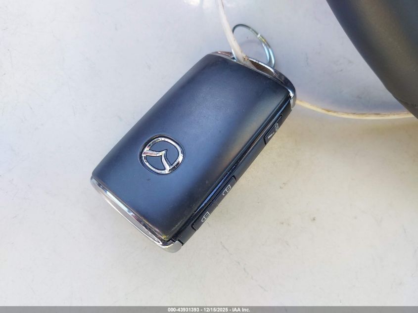 2025 Mazda Cx-30 2.5 S Preferred Package VIN: 3MVDMBCM9SM840583 Lot: 43931393