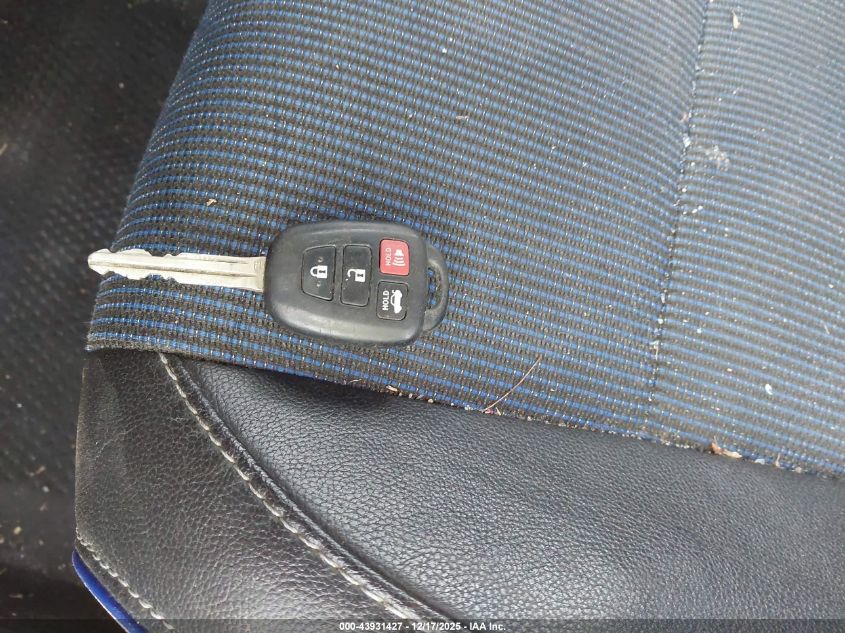 2017 Toyota Corolla Se VIN: 2T1BURHE3HC769286 Lot: 43931427