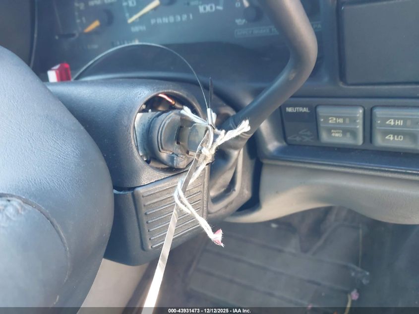 1999 Chevrolet Tahoe Ls VIN: 1GNEK13R1XJ432799 Lot: 43931473