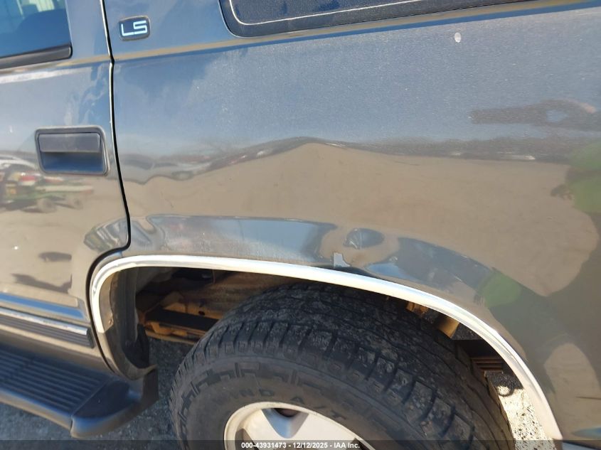 1999 Chevrolet Tahoe Ls VIN: 1GNEK13R1XJ432799 Lot: 43931473