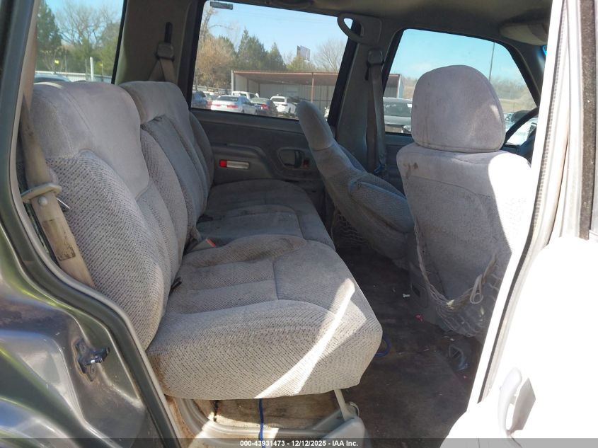 1999 Chevrolet Tahoe Ls VIN: 1GNEK13R1XJ432799 Lot: 43931473