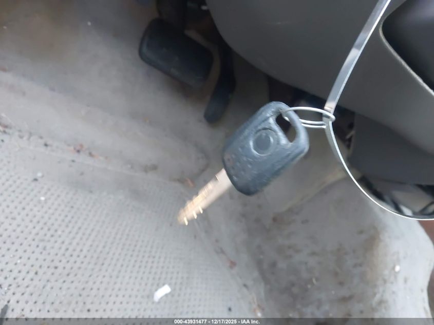 2010 Mercury Grand Marquis Ls (Fleet Only) VIN: 2MEBM7FV3AX626927 Lot: 43931477