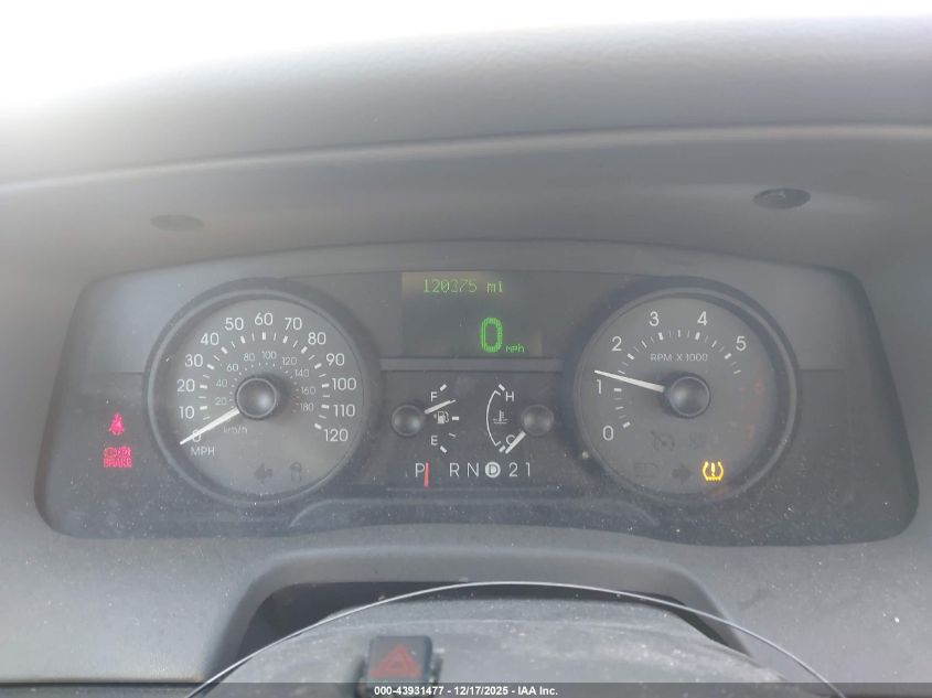 2010 Mercury Grand Marquis Ls (Fleet Only) VIN: 2MEBM7FV3AX626927 Lot: 43931477