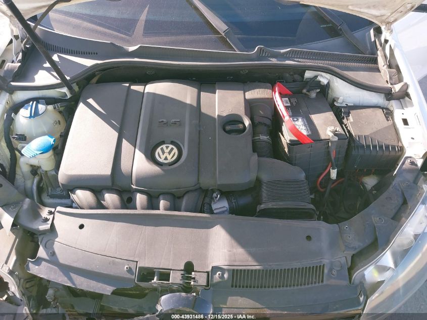 2010 Volkswagen Golf 4-Door VIN: WVWDB7AJ7AW374485 Lot: 43931486