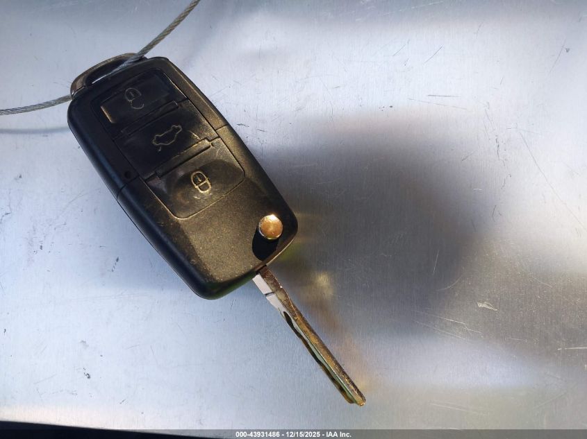 2010 Volkswagen Golf 4-Door VIN: WVWDB7AJ7AW374485 Lot: 43931486