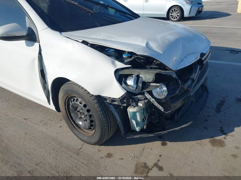 2010 Volkswagen Golf 4-Door VIN: WVWDB7AJ7AW374485 Lot: 43931486