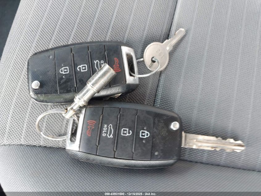 2017 Kia Forte Lx VIN: 3KPFL4A75HE076465 Lot: 43931500