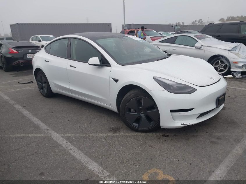 TESLA MODEL 3 REAR-WHEEL DRIVE