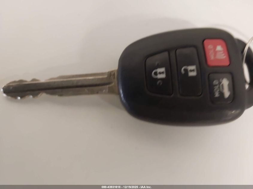 2014 Toyota Corolla Le VIN: 2T1BURHEXEC206490 Lot: 43931618