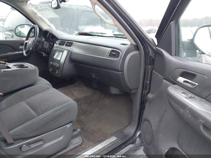 2007 Chevrolet Tahoe Ls VIN: 1GNFC13JX7R216012 Lot: 43931653