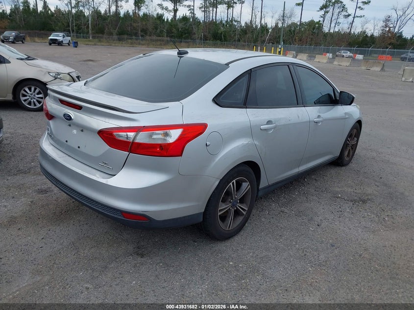 Vin: 1fadp3f2xel388048, lot: 44427309, ford focus se 20144