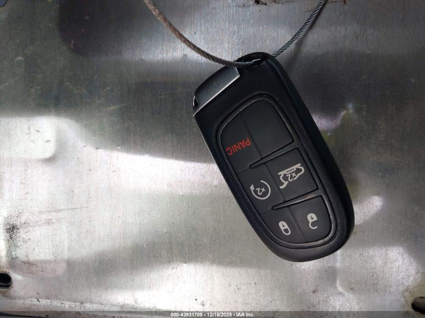 2015 Jeep Cherokee Latitude VIN: 1C4PJLCSXFW720292 Lot: 43931709