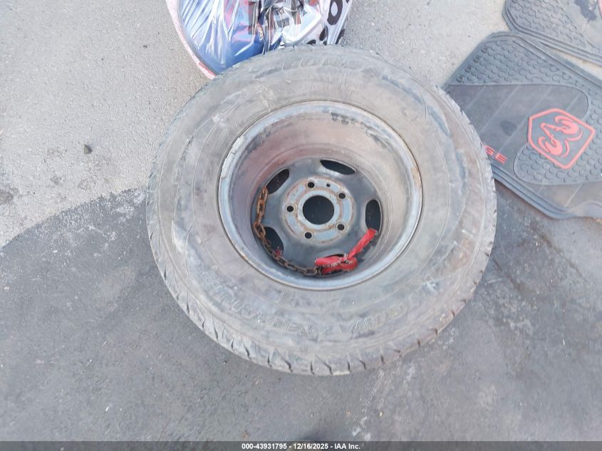 2000 Dodge Ram 1500 St/Ws VIN: 1B7HC16X0YS620240 Lot: 43931795