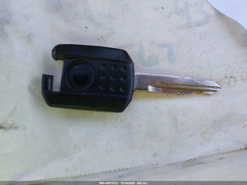 2007 Mercury Grand Marquis Gs VIN: 2MEFM74V37X602897 Lot: 43931812