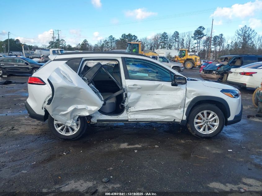 2024 Toyota Corolla Cross Le VIN: 7MUBAABGXRV092384 Lot: 43931841