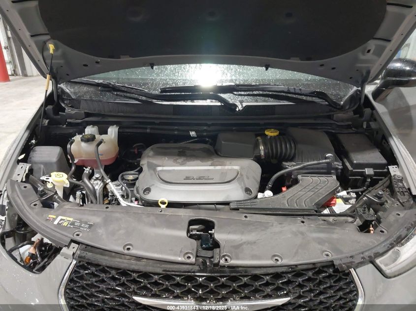 2025 Chrysler Pacifica Select VIN: 2C4RC1BG2SR504587 Lot: 43931843