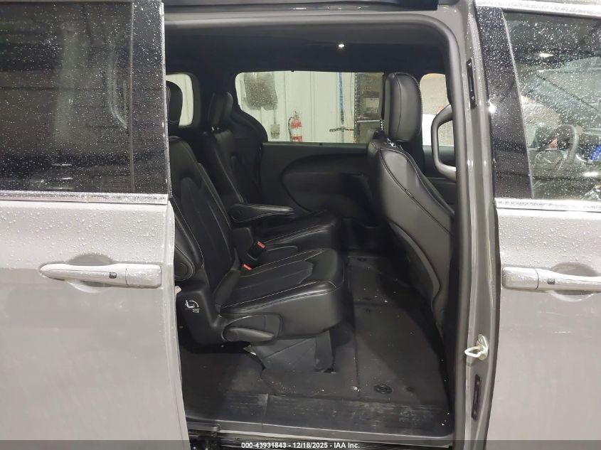 2025 Chrysler Pacifica Select VIN: 2C4RC1BG2SR504587 Lot: 43931843