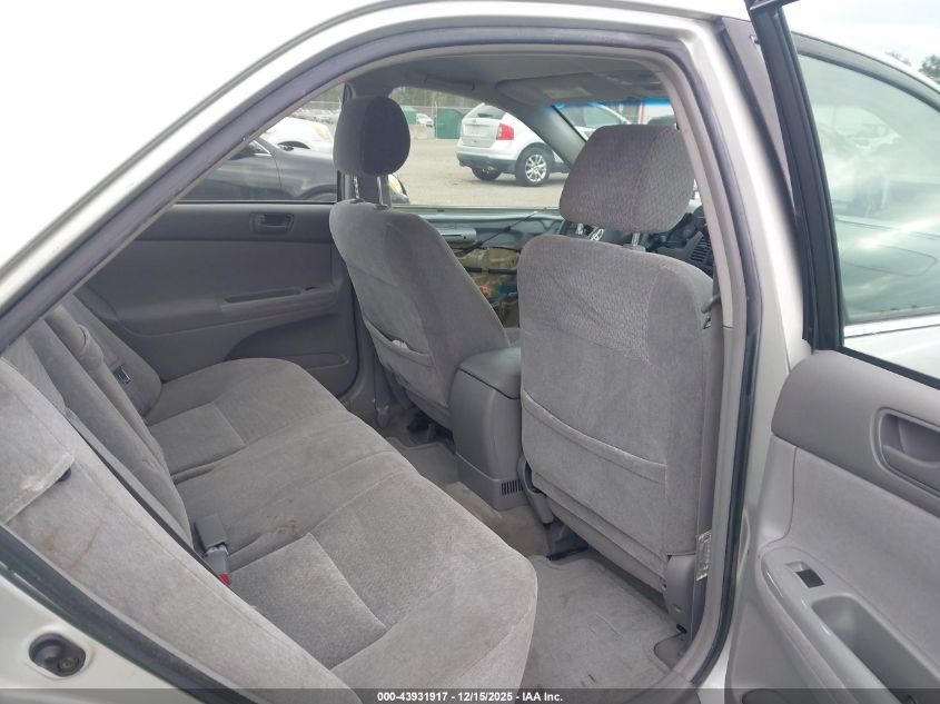 2003 Toyota Camry Le VIN: JTDBE32K730219519 Lot: 43931917