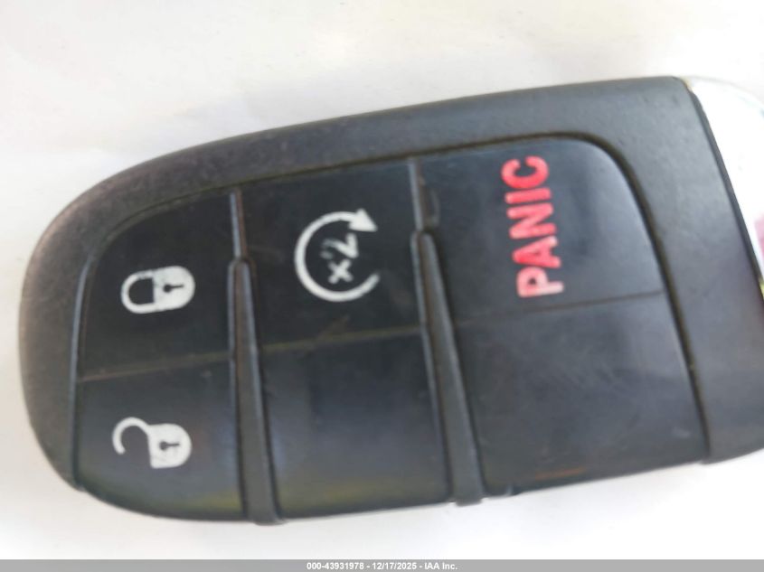 2015 Jeep Renegade Limited VIN: ZACCJBDT4FPB43238 Lot: 43931978