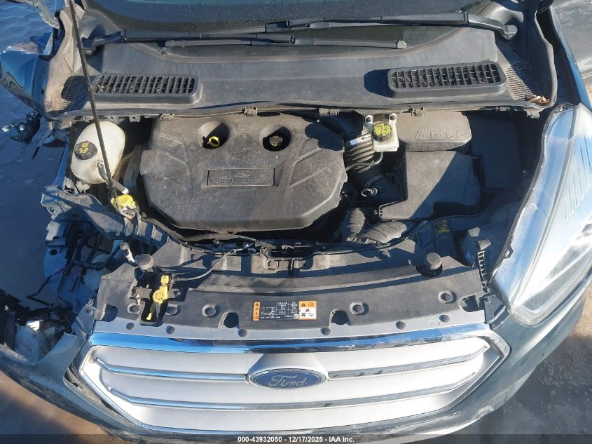 2019 Ford Escape Titanium VIN: 1FMCU9J98KUB52599 Lot: 43932050