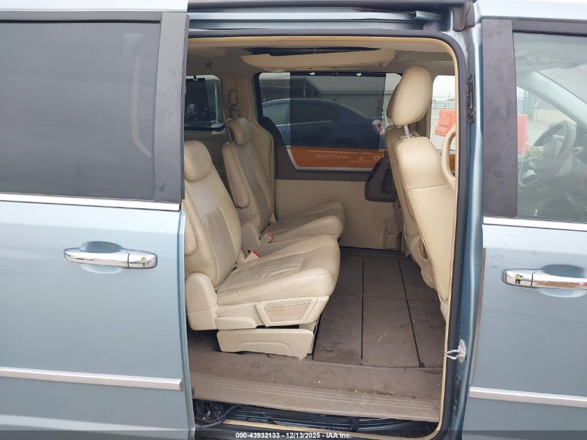 2008 Chrysler Town & Country Limited VIN: 2A8HR64X48R791209 Lot: 43932133