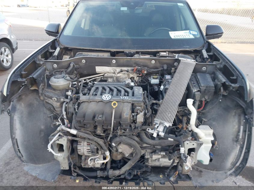 2018 Volkswagen Atlas 3.6L V6 Sel Premium VIN: 1V2NR2CA3JC538993 Lot: 43932171
