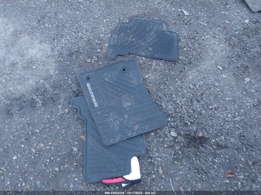 2015 Toyota 4Runner Sr5 Premium VIN: JTEBU5JR8F5269636 Lot: 43932226