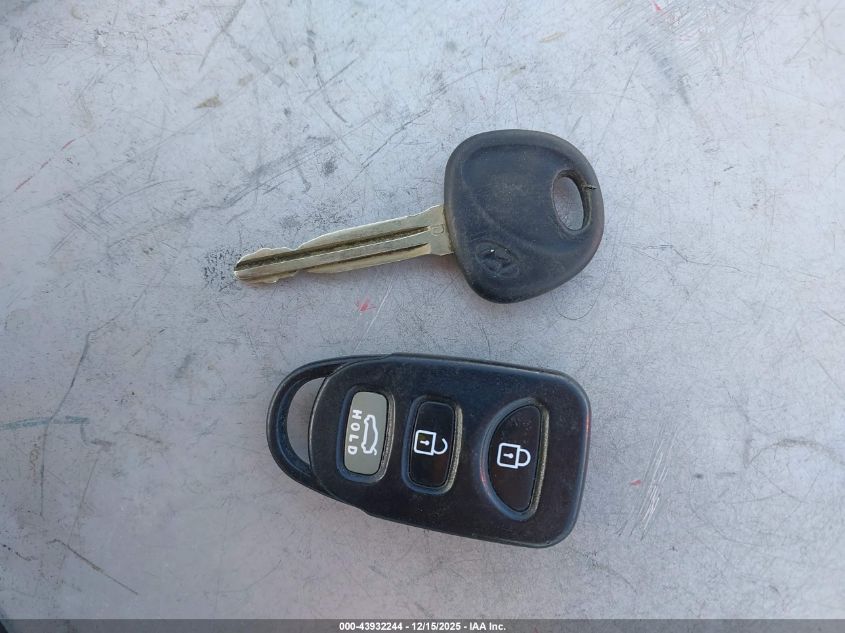 2010 Hyundai Elantra Gls VIN: KMHDU4AD9AU939247 Lot: 43932244