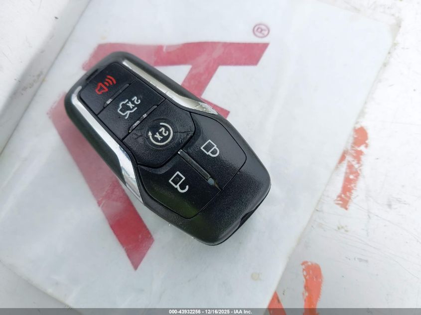 2017 Lincoln Mkx Select VIN: 2LMPJ6KRXHBL11424 Lot: 43932256