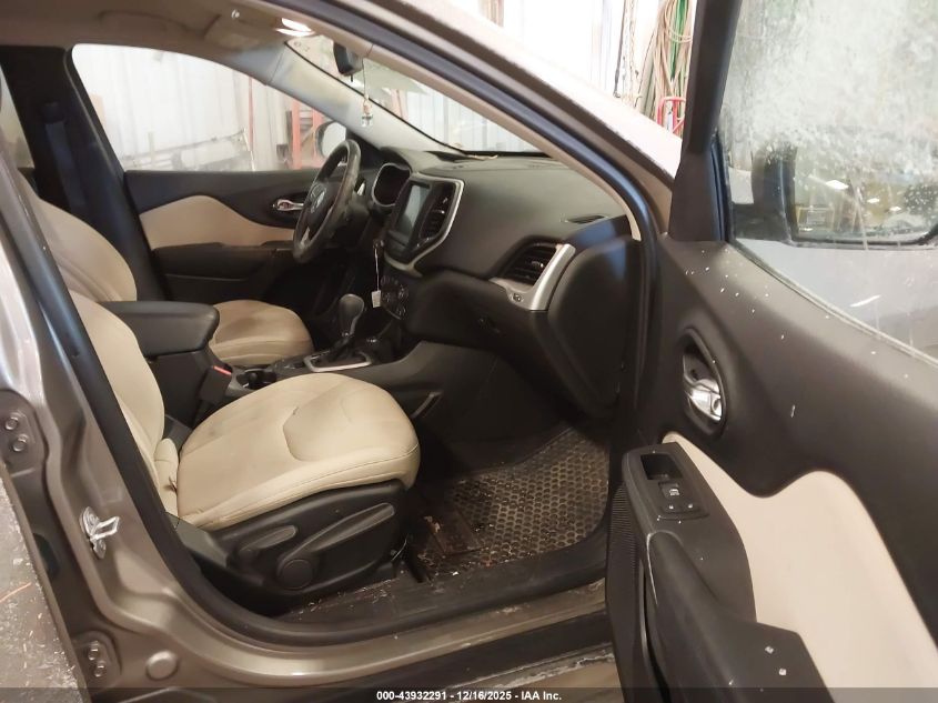 2017 Jeep Cherokee Latitude 4X4 VIN: 1C4PJMCS5HW547337 Lot: 43932291