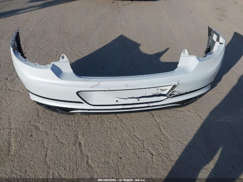 2024 Bentley Continental Gt A/Azure/Mulliner V8/S VIN: SCBCG2ZG1RC017201 Lot: 43932295