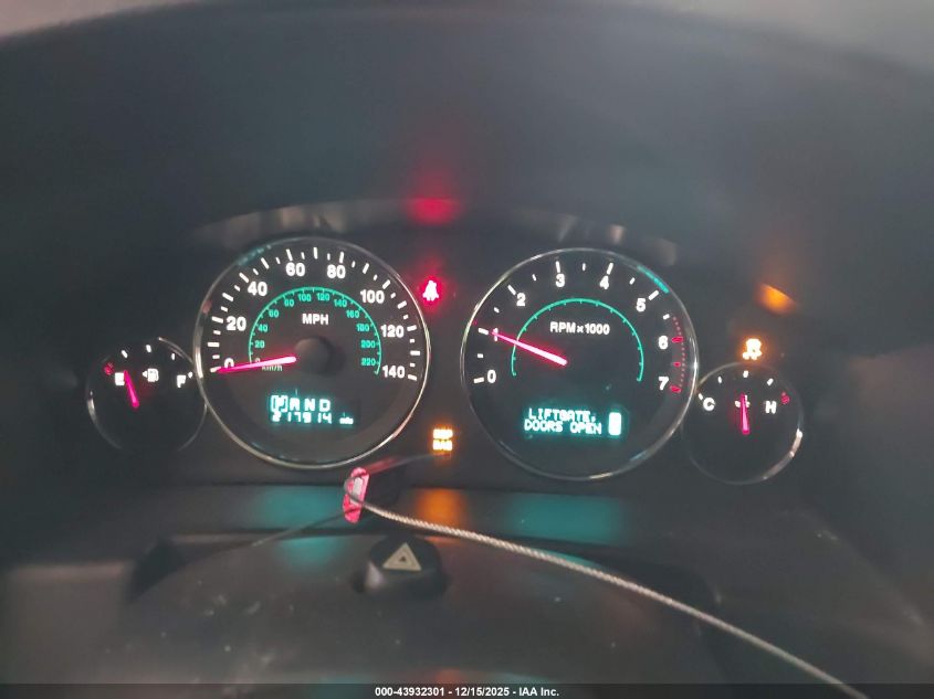 2007 Jeep Commander Limited VIN: 1J8HG58N47C697072 Lot: 43932301