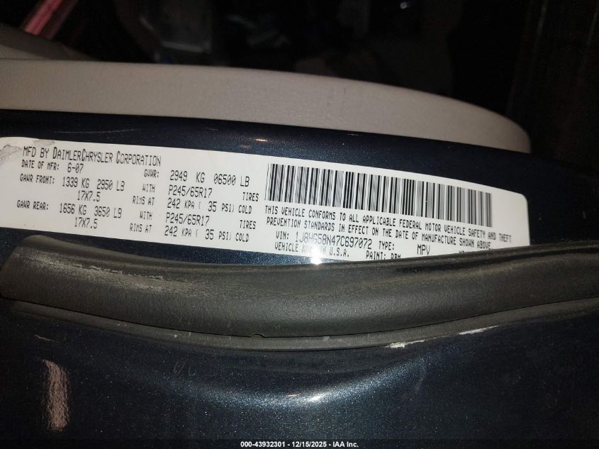 2007 Jeep Commander Limited VIN: 1J8HG58N47C697072 Lot: 43932301