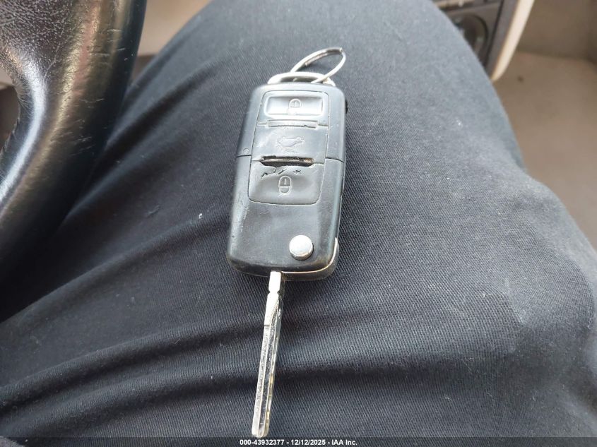 2001 Volkswagen Jetta Gls VIN: 3VWSB69M01M213165 Lot: 43932377