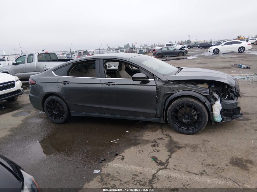 2020 Ford Fusion S VIN: 3FA6P0G76LR256257 Lot: 43932425