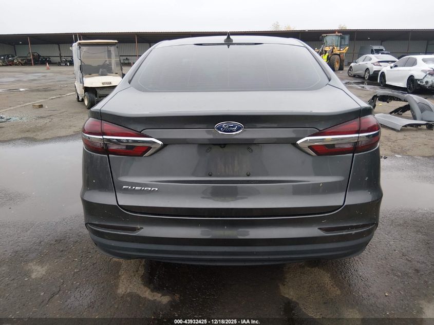 2020 Ford Fusion S VIN: 3FA6P0G76LR256257 Lot: 43932425