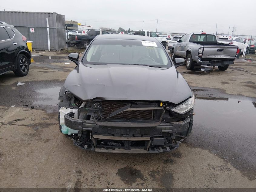 2020 Ford Fusion S VIN: 3FA6P0G76LR256257 Lot: 43932425