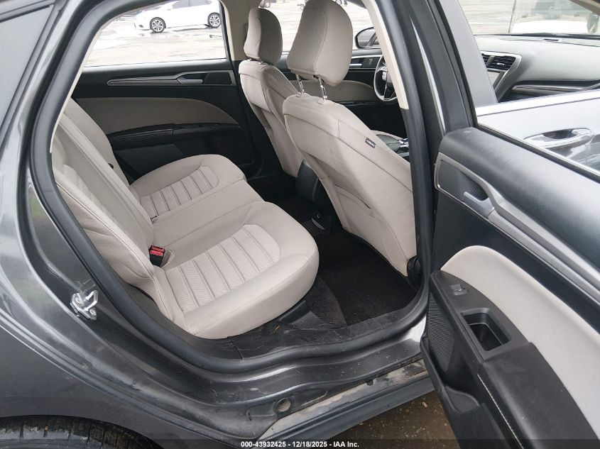 2020 Ford Fusion S VIN: 3FA6P0G76LR256257 Lot: 43932425