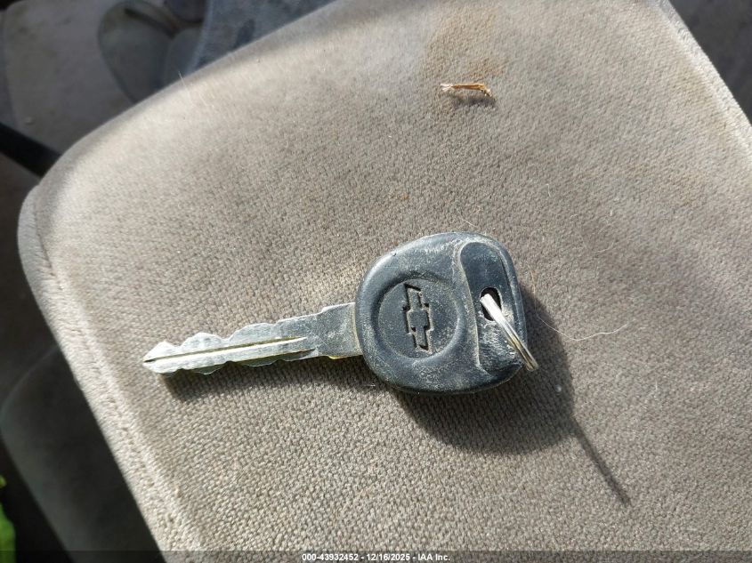 2000 Chevrolet Impala VIN: 2G1WF55E2Y9187553 Lot: 43932452