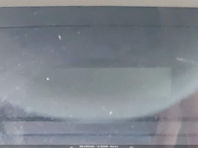 2007 Mercury Grand Marquis Gs VIN: 2MEFM74V67X611691 Lot: 43932454