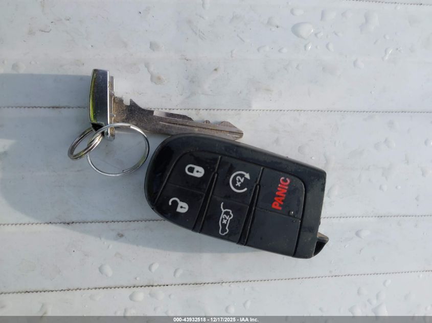 2018 Jeep Grand Cherokee Trailhawk 4X4 VIN: 1C4RJFLM5JC424697 Lot: 43932518