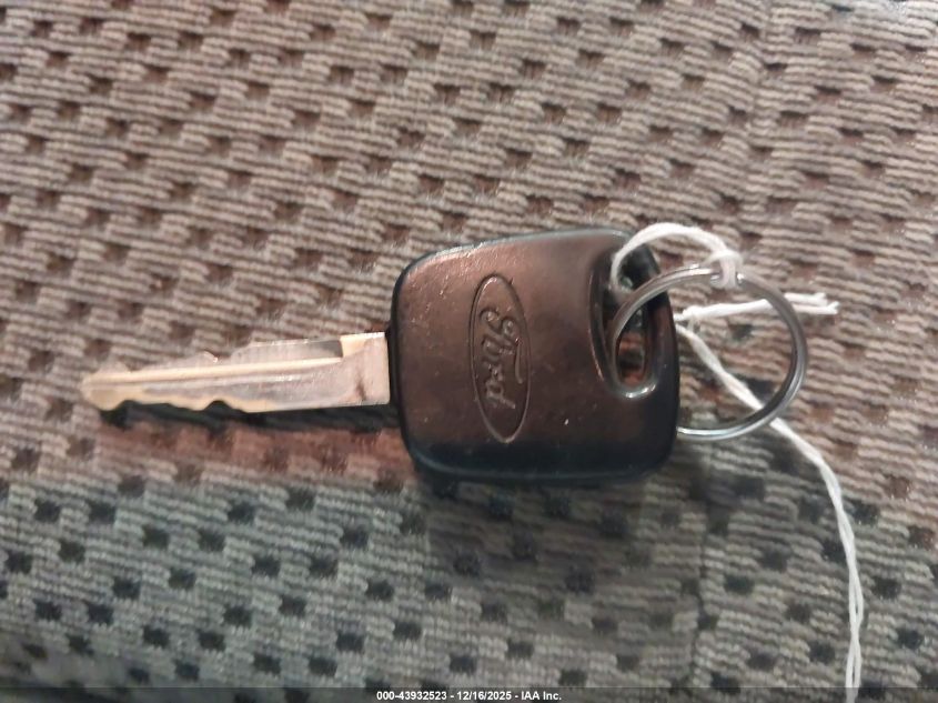 2002 Ford F-150 Lariat/Xl/Xlt VIN: 1FTRX18L82NB84570 Lot: 43932523