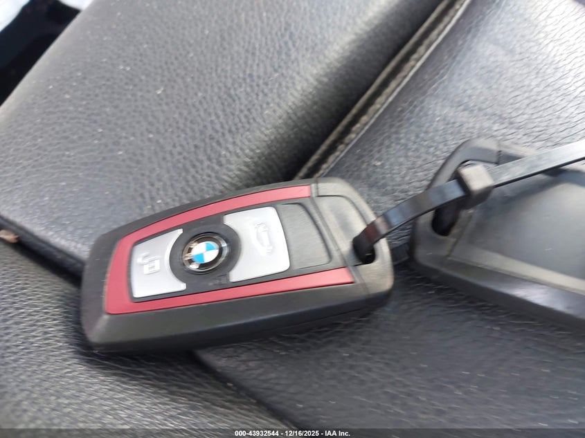 WBA3A5G55FNS87837 2015 BMW 3ER photo no. 11