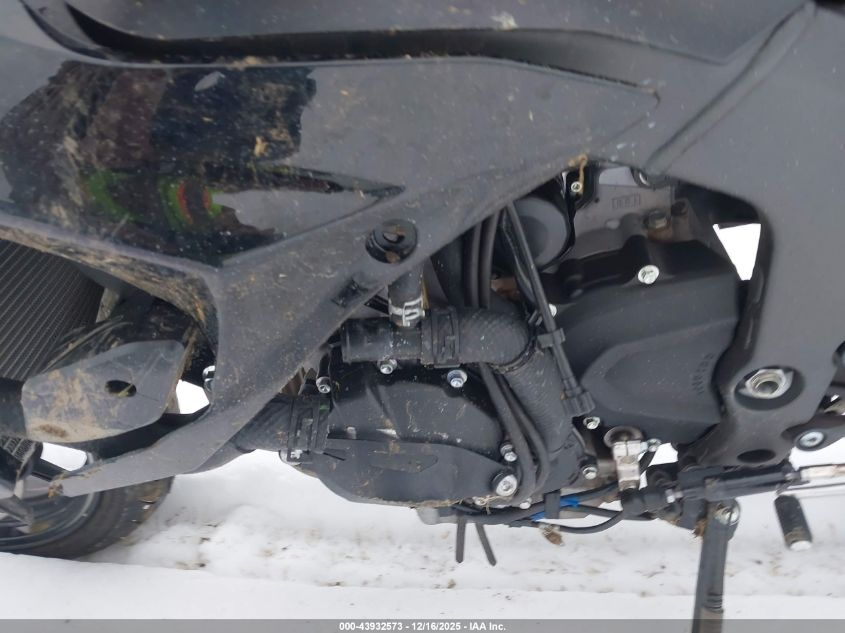 2024 Kawasaki Zx636 K VIN: JKBZXJJ12RA008176 Lot: 43932573