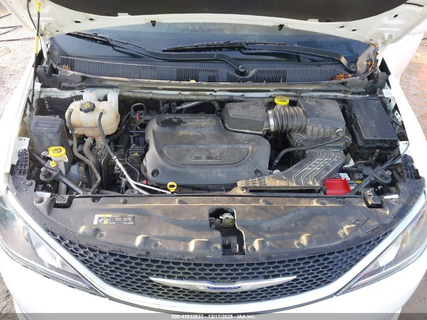 2020 Chrysler Pacifica Touring VIN: 2C4RC1FGXLR210298 Lot: 43932633