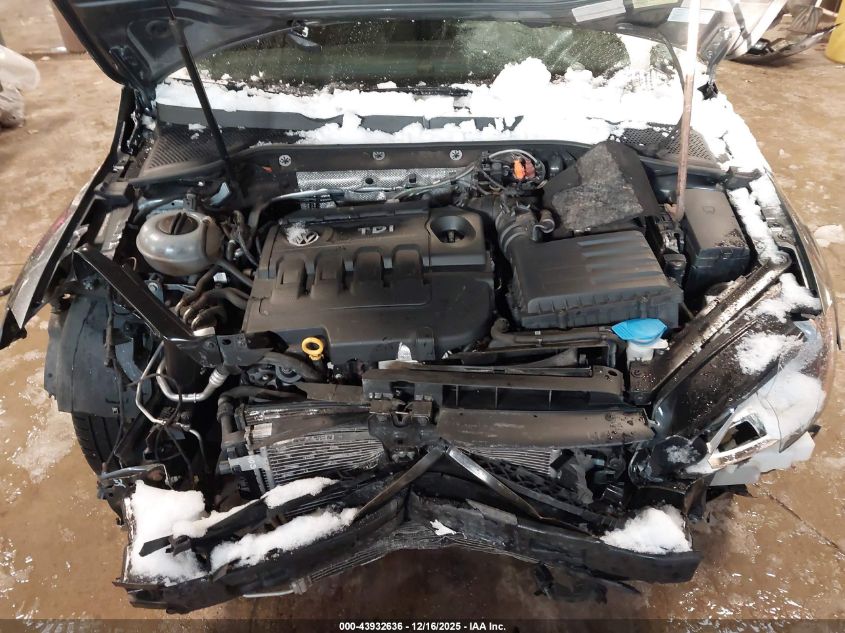 2015 Volkswagen Golf Tdi Se 4-Door VIN: 3VW2A7AUXFM022686 Lot: 43932636