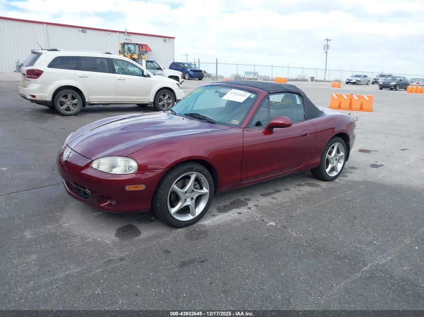 JM1NB353930302427 2003 MAZDA MX-5 photo no. 2